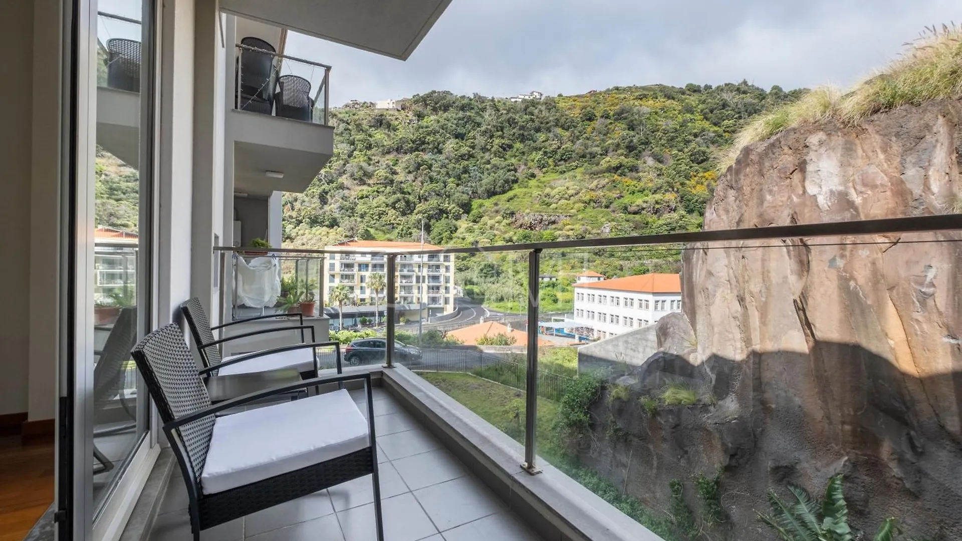 Wings Apartment Ce By Galmi Santa Cruz